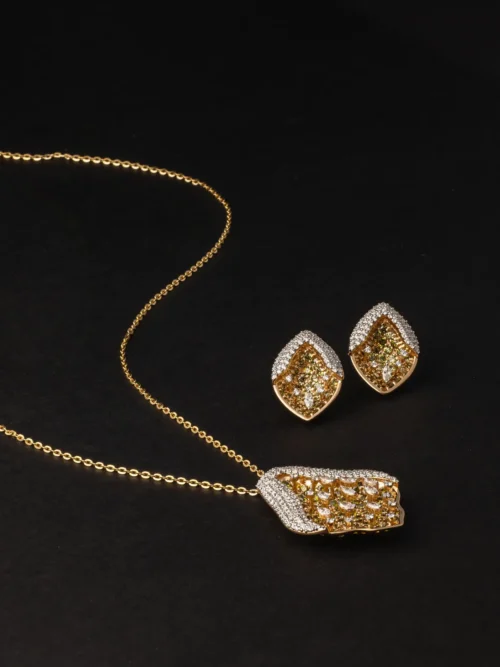 Golden Crest Radiance Jewelry Set